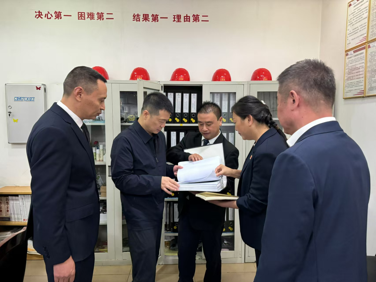 省ag尊龙登陆入口z6mg集团党委书记、董事长游勇国庆节期间调研督导旗下酒店经营及安全生产工作
